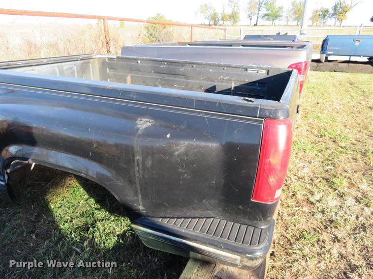 image for item DF9801 1992 Chevrolet pickup truck bed