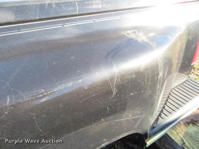 image for item DF9801 1992 Chevrolet pickup truck bed