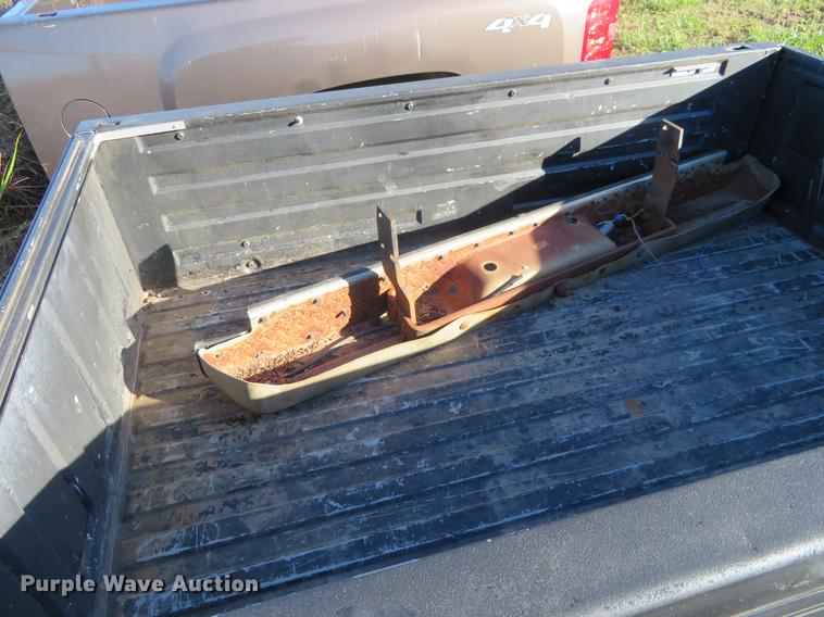 image for item DF9801 1992 Chevrolet pickup truck bed