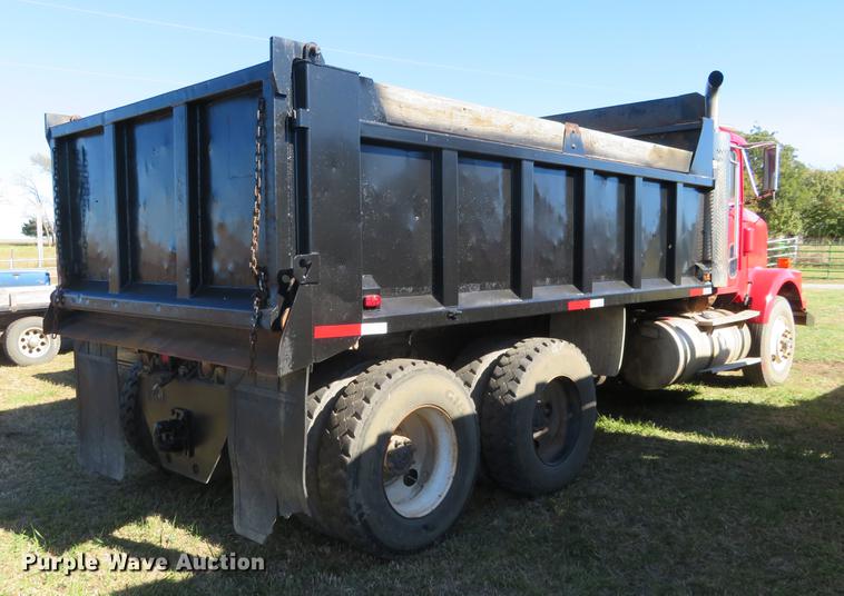 image for item DF9804 1990 International F9370 dump truck