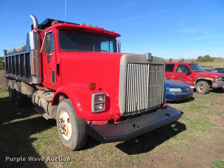 image for item DF9804 1990 International F9370 dump truck