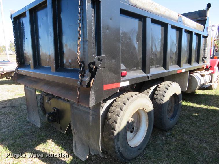 image for item DF9804 1990 International F9370 dump truck