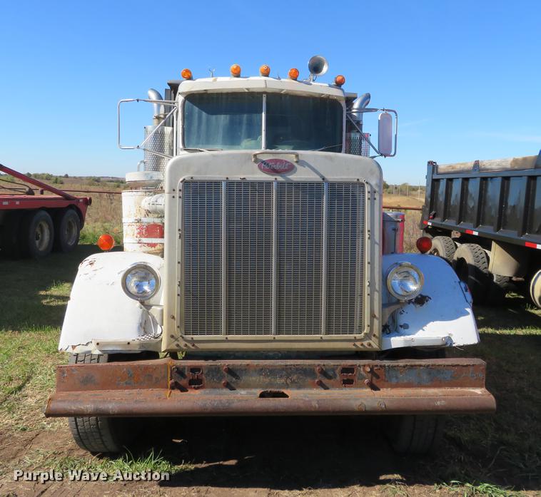 image for item DF9805 1981 Peterbilt 359 dump truck