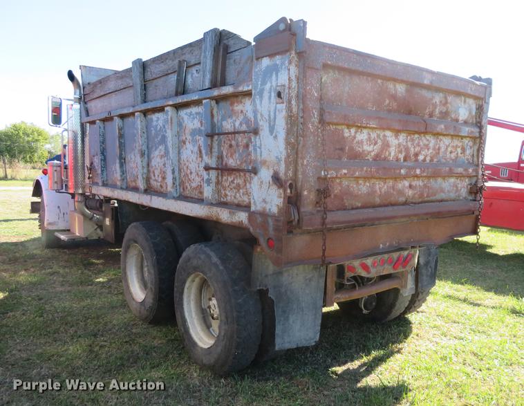 image for item DF9805 1981 Peterbilt 359 dump truck