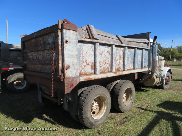 image for item DF9805 1981 Peterbilt 359 dump truck