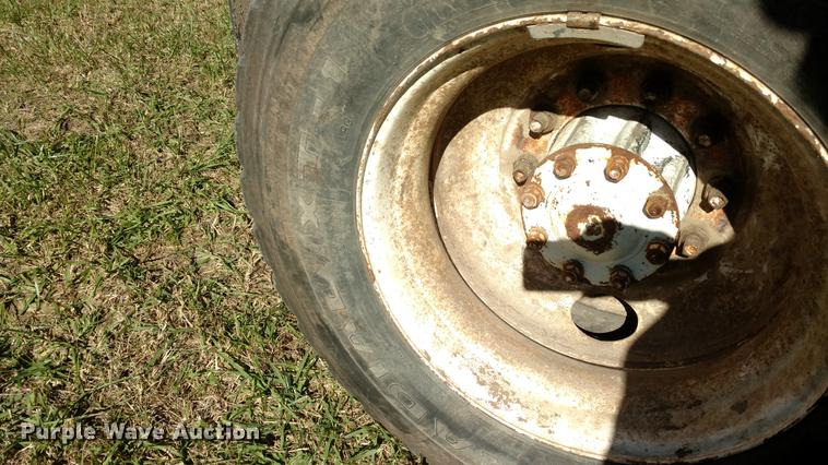 image for item DF9805 1981 Peterbilt 359 dump truck