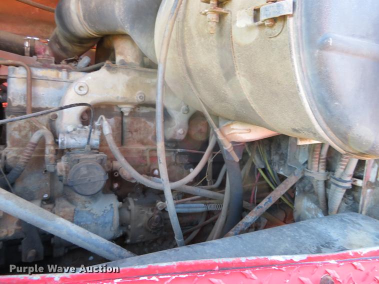 image for item DF9807 1981 International Paystar 5000 oilfield rig up tandem truck