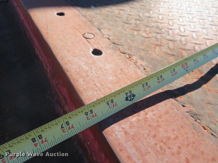 image for item DF9807 1981 International Paystar 5000 oilfield rig up tandem truck