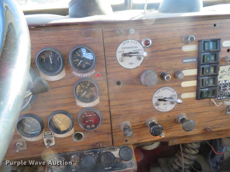 image for item DF9808 1985 Marmon semi truck