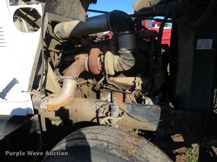 image for item DF9808 1985 Marmon semi truck