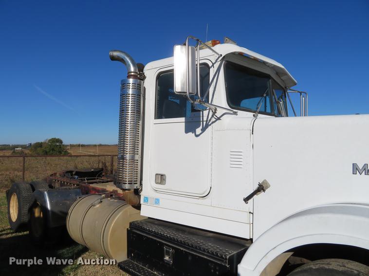 image for item DF9808 1985 Marmon semi truck