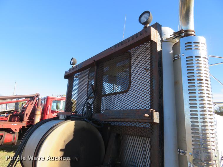 image for item DF9808 1985 Marmon semi truck