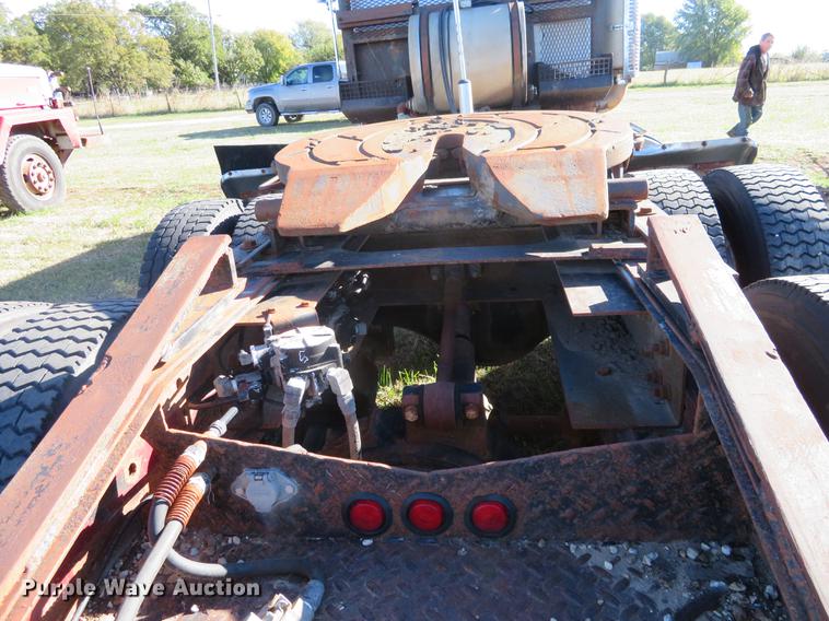 image for item DF9808 1985 Marmon semi truck