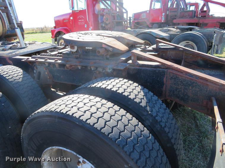 image for item DF9808 1985 Marmon semi truck