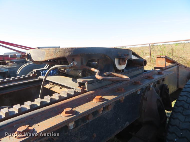 image for item DF9808 1985 Marmon semi truck