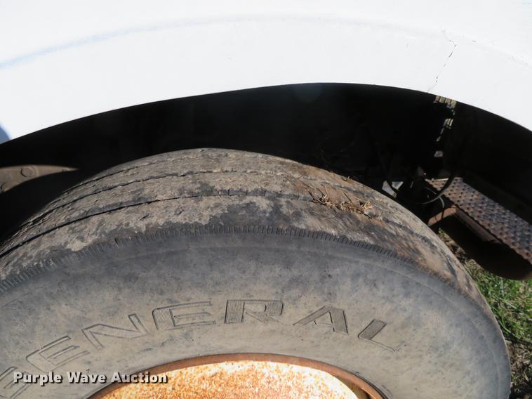 image for item DF9808 1985 Marmon semi truck