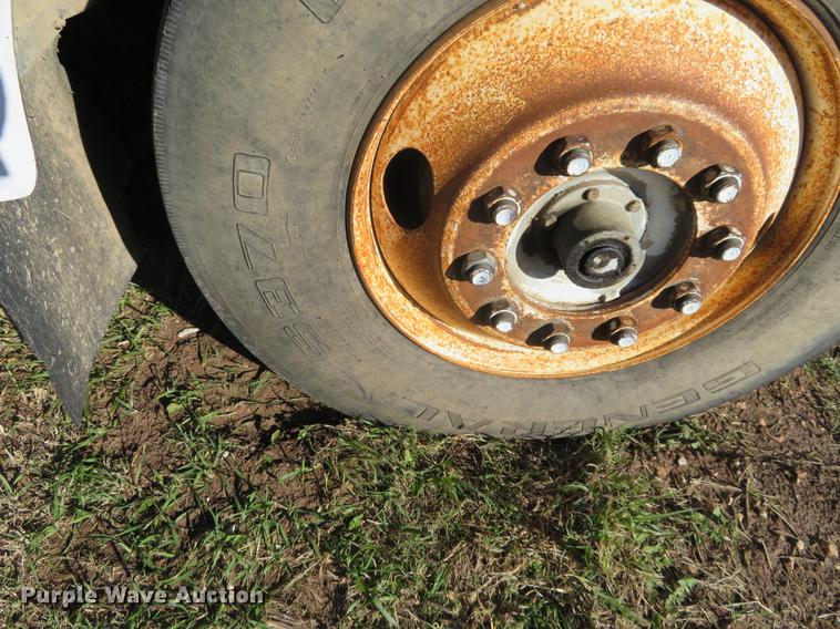 image for item DF9808 1985 Marmon semi truck