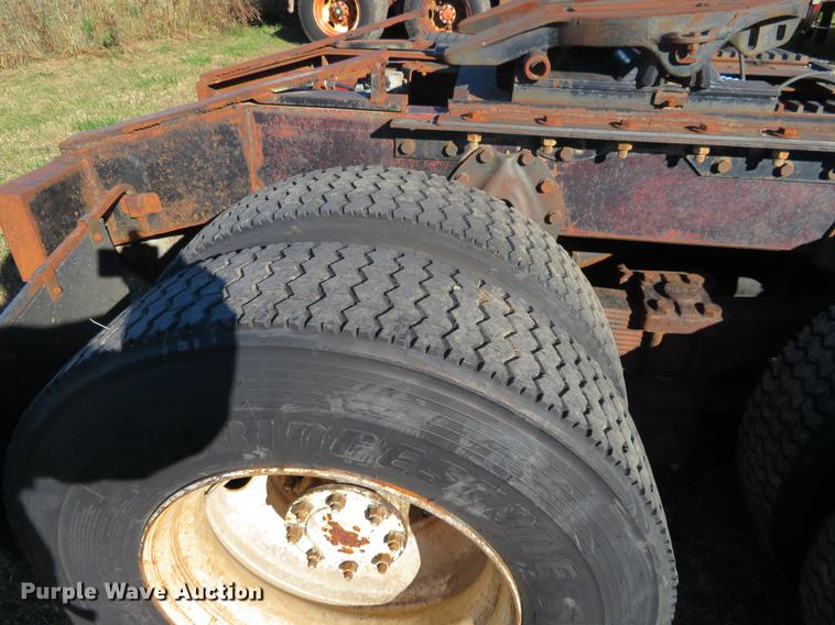 image for item DF9808 1985 Marmon semi truck