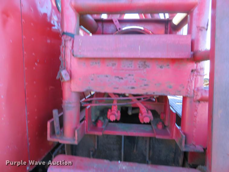 image for item DF9811 1976 International Paystar 5000 oilfield rig up tandem truck