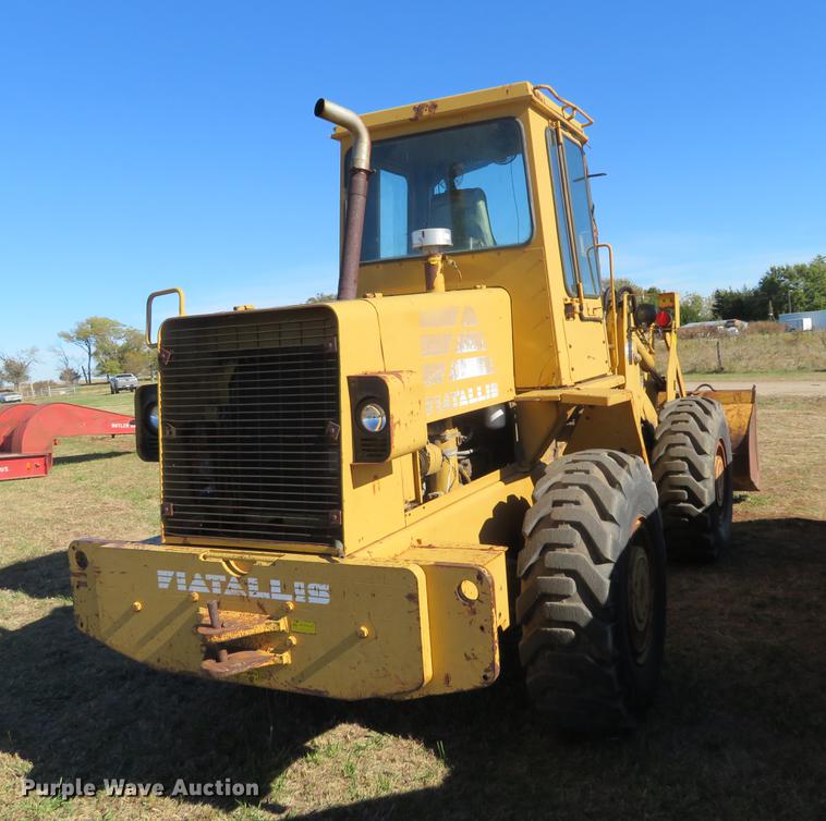 image for item DF9821 Fiat-Allis FR11 wheel loader