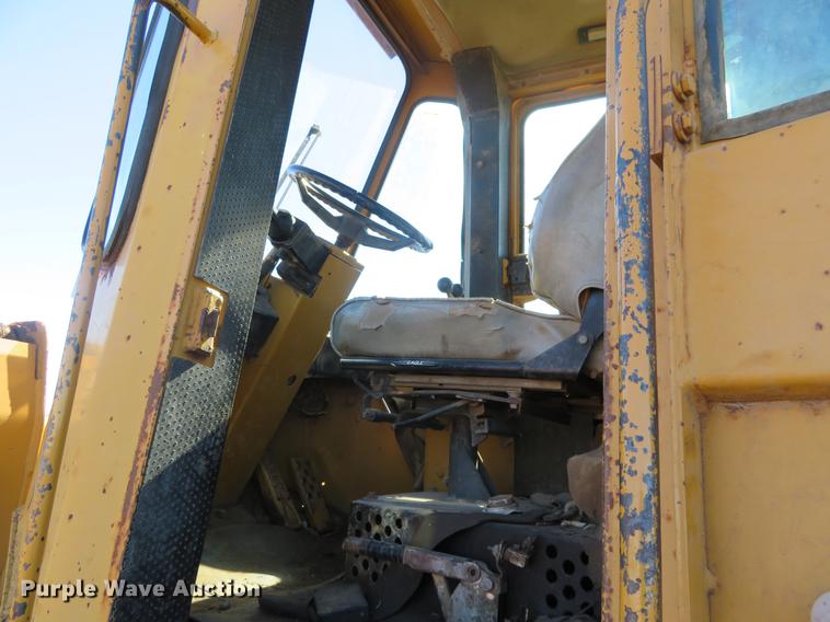 image for item DF9821 Fiat-Allis FR11 wheel loader