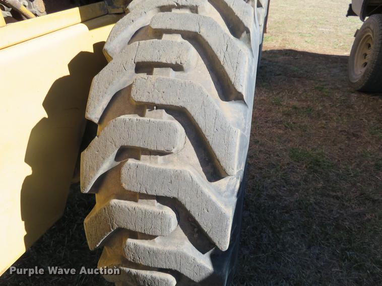 image for item DF9821 Fiat-Allis FR11 wheel loader