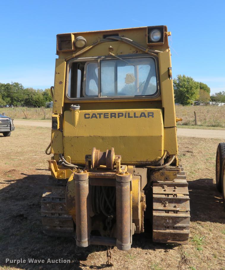 image for item DF9822 1981 Caterpillar D5B dozer