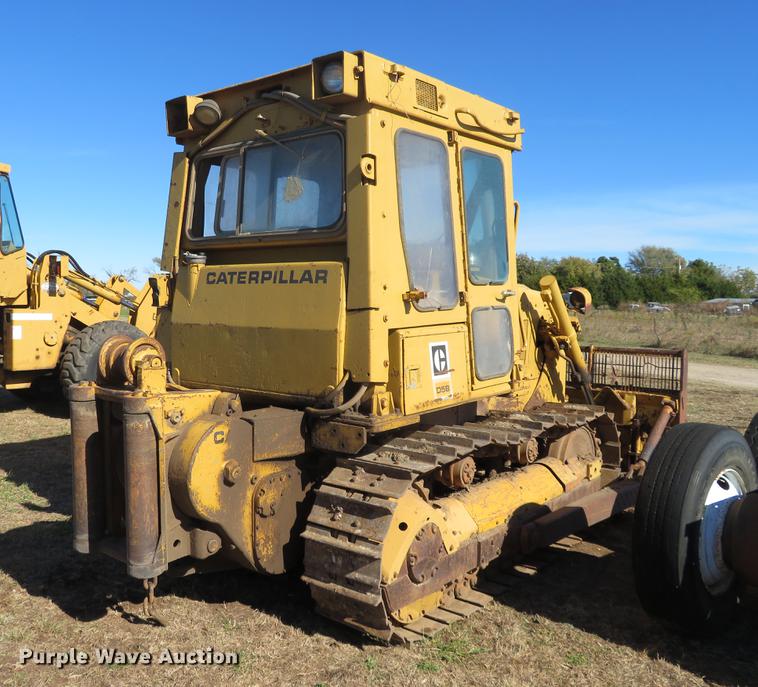 image for item DF9822 1981 Caterpillar D5B dozer