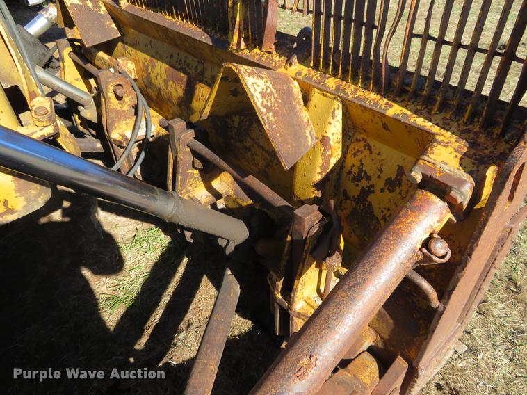 image for item DF9822 1981 Caterpillar D5B dozer