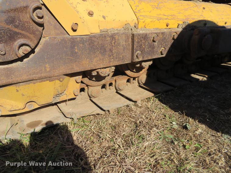 image for item DF9822 1981 Caterpillar D5B dozer