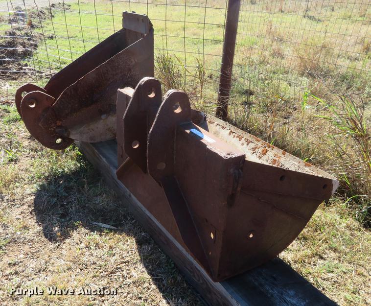 image for item DF9827 (2) steel backhoe buckets