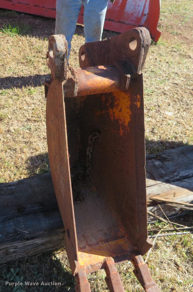 image for item DF9829 (2) steel backhoe buckets