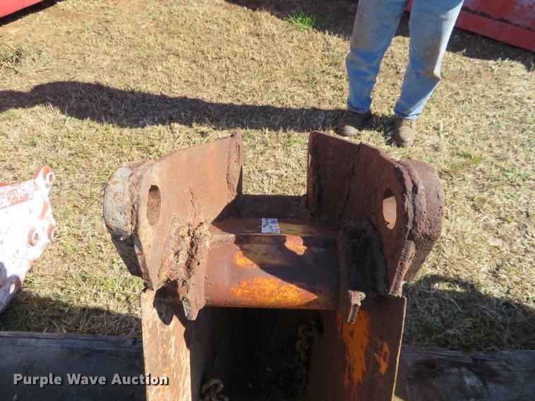 image for item DF9829 (2) steel backhoe buckets