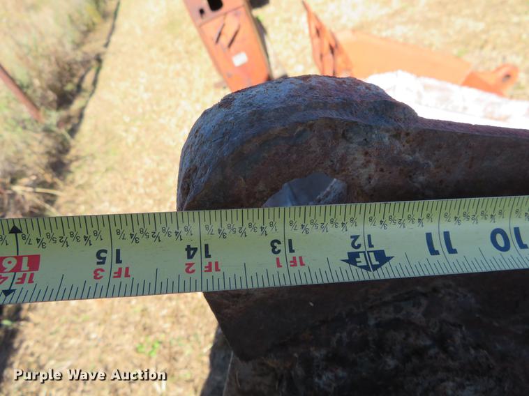 image for item DF9829 (2) steel backhoe buckets