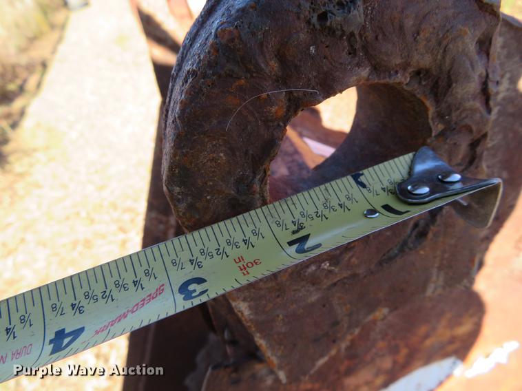 image for item DF9829 (2) steel backhoe buckets