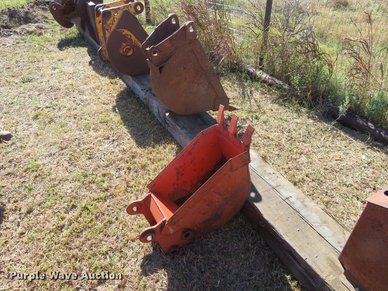 image for item DF9829 (2) steel backhoe buckets