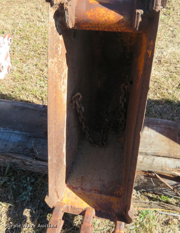 image for item DF9829 (2) steel backhoe buckets