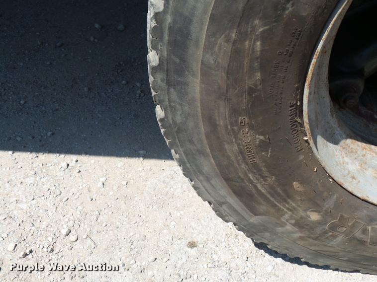 image for item DJ9503 1989 Ford C8000 dump truck