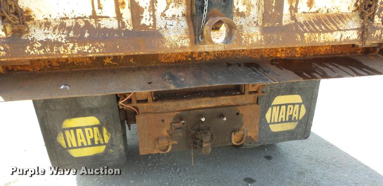 image for item DJ9503 1989 Ford C8000 dump truck