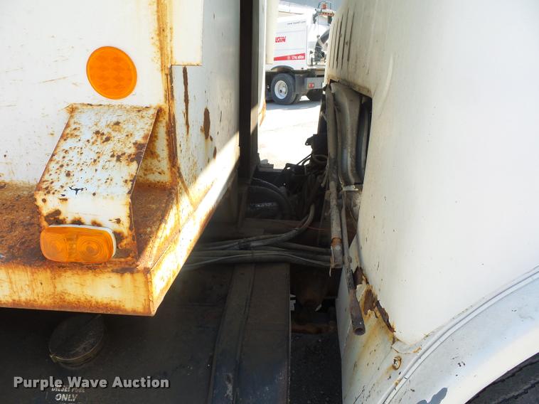 image for item DJ9503 1989 Ford C8000 dump truck