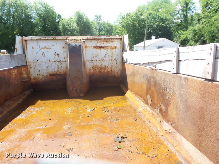 image for item DJ9503 1989 Ford C8000 dump truck