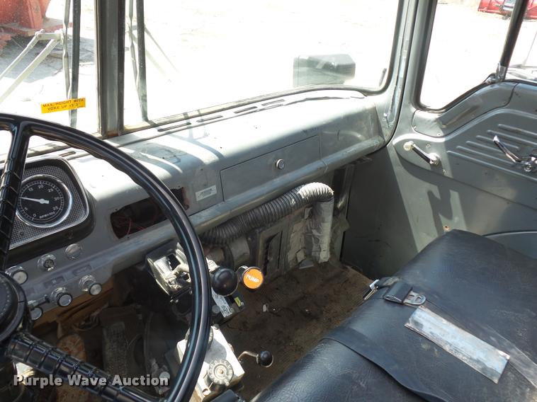 image for item DJ9503 1989 Ford C8000 dump truck