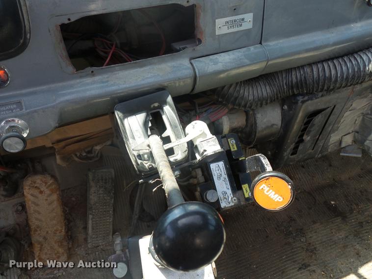 image for item DJ9503 1989 Ford C8000 dump truck