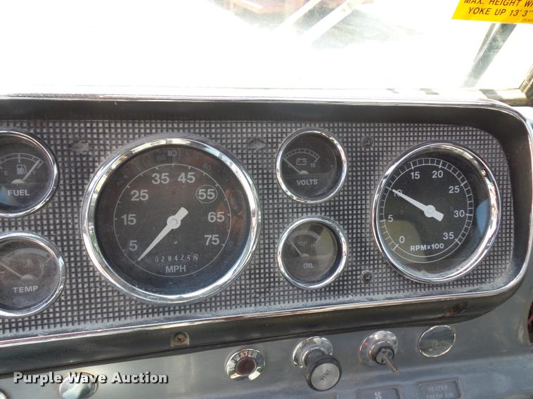 image for item DJ9503 1989 Ford C8000 dump truck