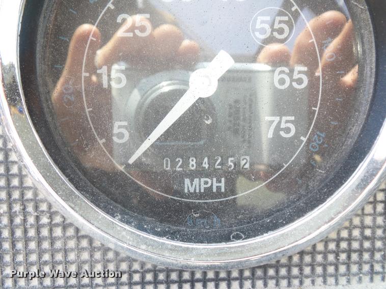 image for item DJ9503 1989 Ford C8000 dump truck