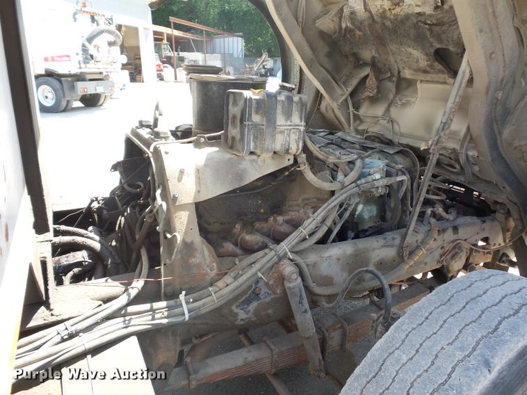 image for item DJ9503 1989 Ford C8000 dump truck