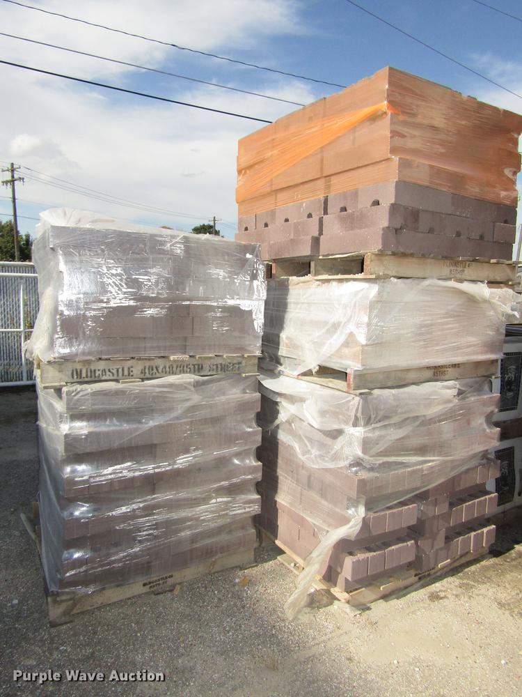 image for item DO9083 Approximately 650 colored block