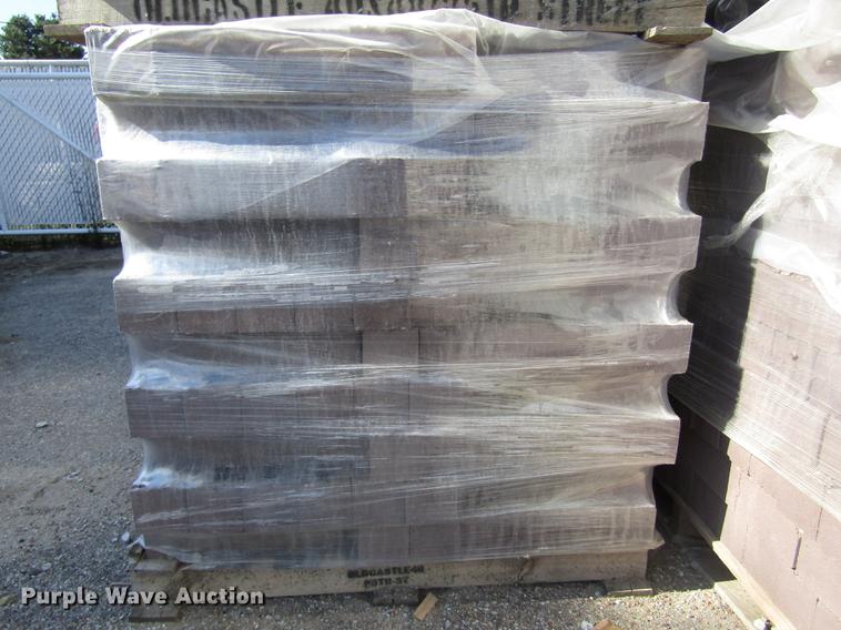 image for item DO9083 Approximately 650 colored block