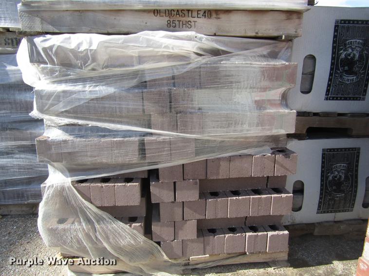 image for item DO9083 Approximately 650 colored block