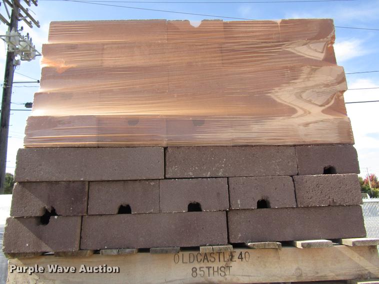 image for item DO9083 Approximately 650 colored block